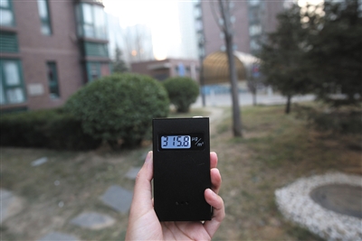 12月21日,四惠某小区室外PM2.5为315.8ug/m3。